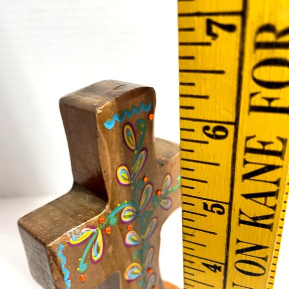 Hand-Painted Wooden Cross Figurine With Floral Design & Inspirational Message - Picture 7 of 8